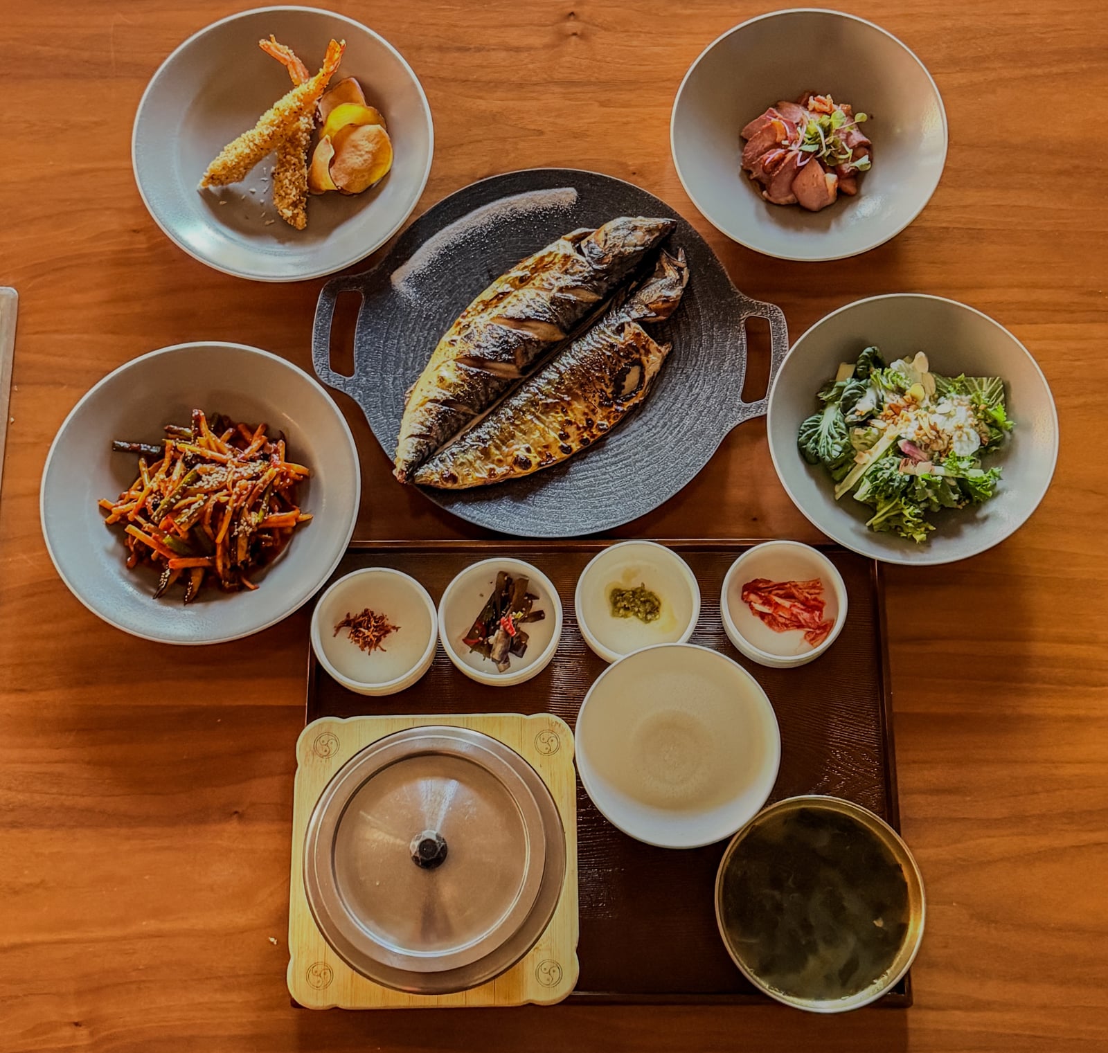 塩サバのかまど焼き 釜飯
