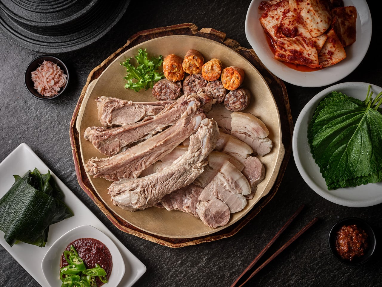 韓豚カルビ盛り合わせゆで肉(中)